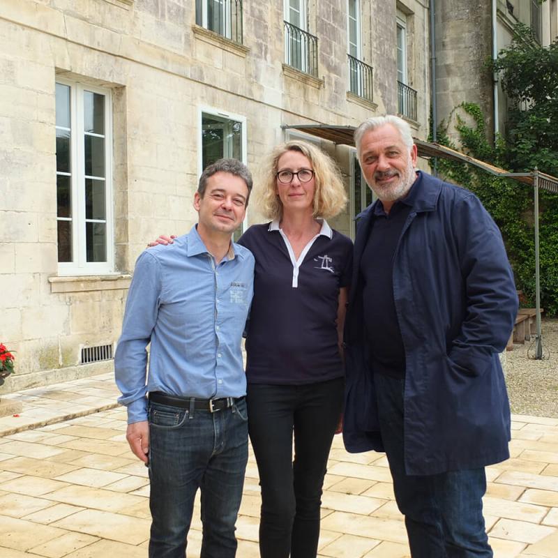 Interview de Stéphane Thébaut par Vogue Radio à L'Esprit du 8, chambres d'hôtes à Rochefort sur mer.